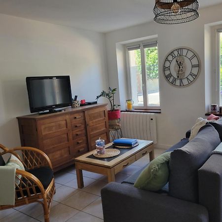 Appartement Avec Terrasse Gaillon Buitenkant foto